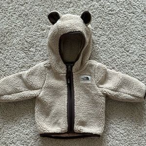 The Northface baby fleece bear hoodie 🐻
